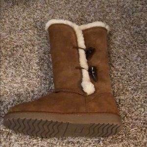 NWOT ugg style boots
